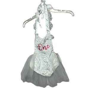 IBTom Castle NWT Cake Smash 1st Birthday Onesie. 12 Months.